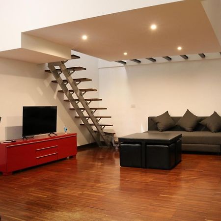 Apartmán Cozy & Large Loft Famagosta Milán Exteriér fotografie