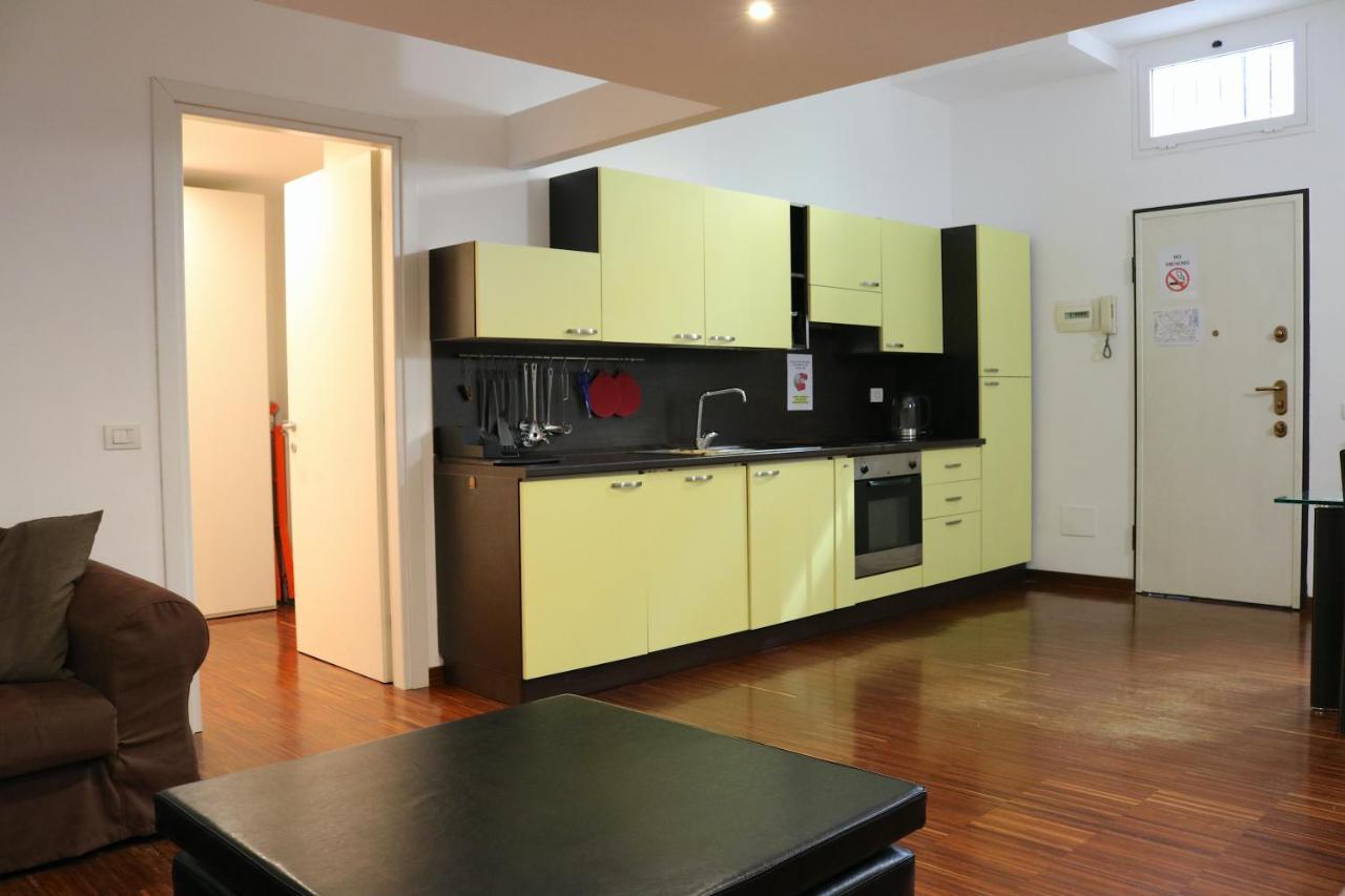 Apartmán Cozy & Large Loft Famagosta Milán Exteriér fotografie