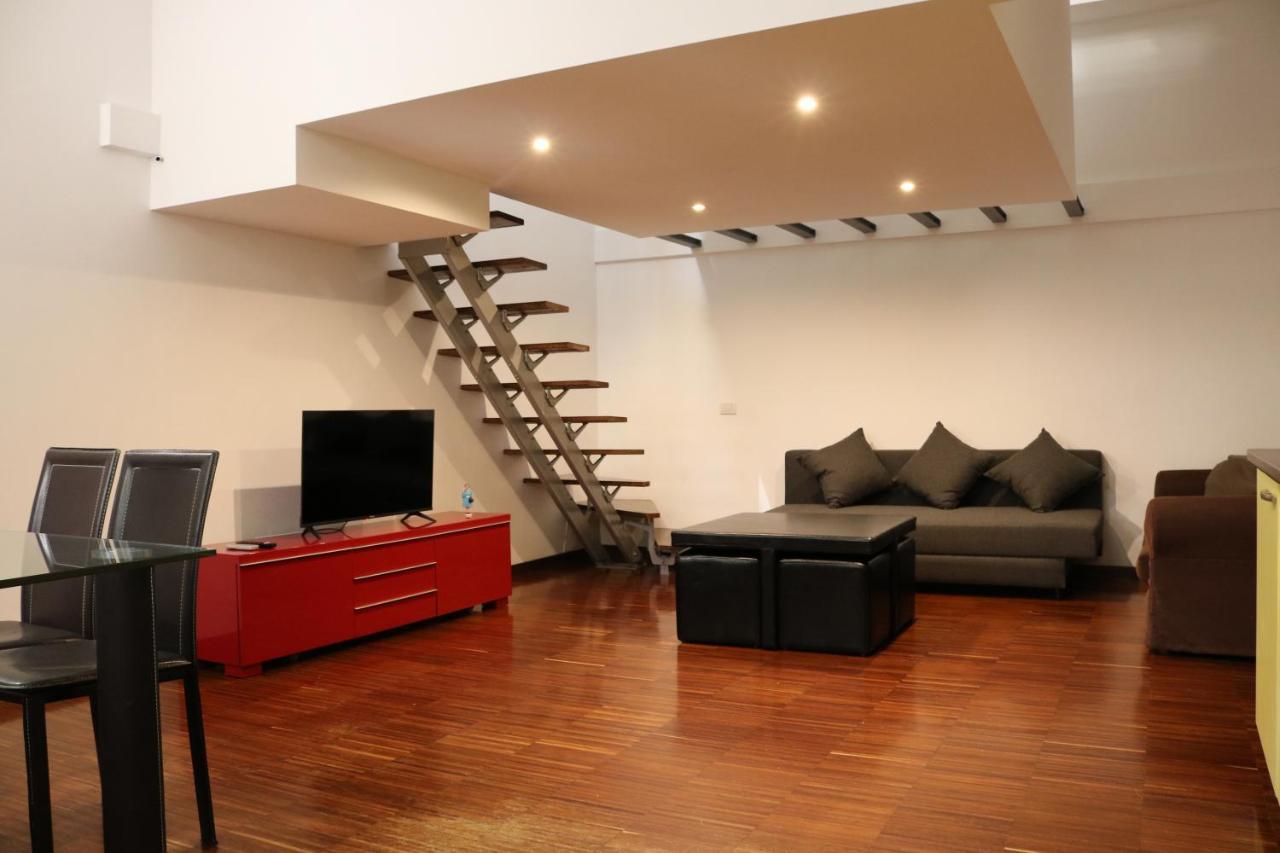 Apartmán Cozy & Large Loft Famagosta Milán Exteriér fotografie
